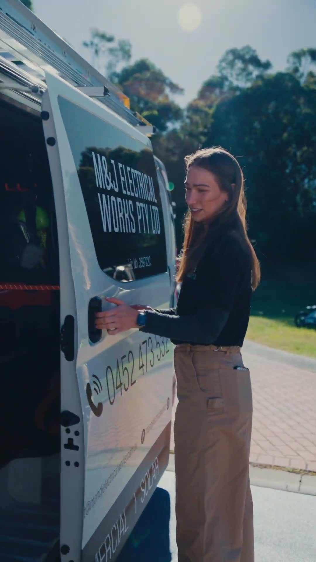 Jen rating the van setup and tools out of ten
